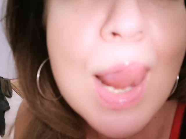 AlinAndLiana Live Webcam on BongaCams