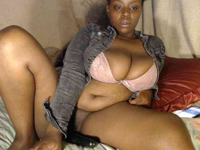 gingerberries webcam