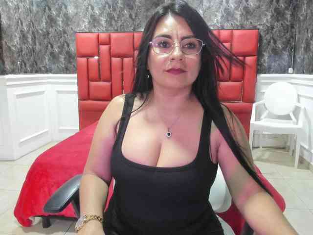 Ladyxmilf webcam