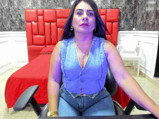 Ladyxmilf webcam