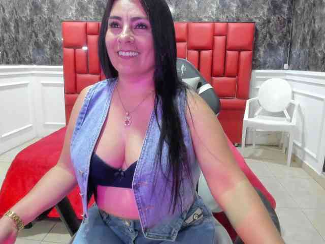 Ladyxmilf webcam