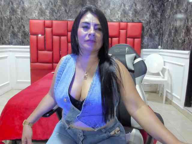 Ladyxmilf webcam