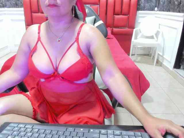Ladyxmilf webcam