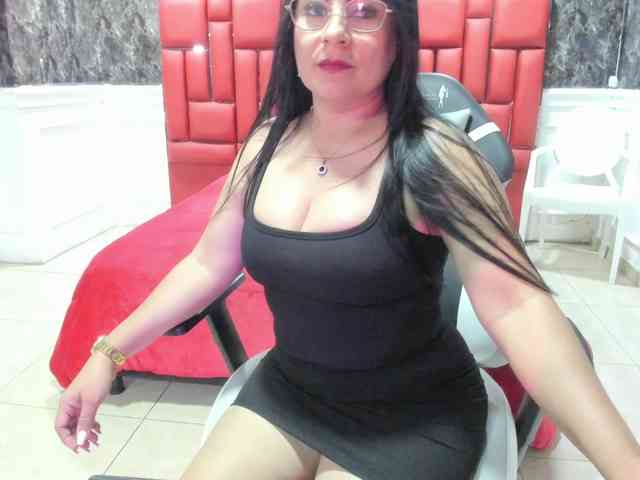 Ladyxmilf webcam