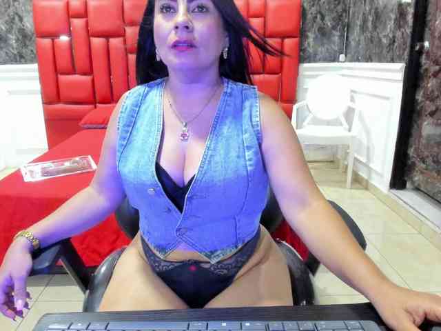 Ladyxmilf webcam