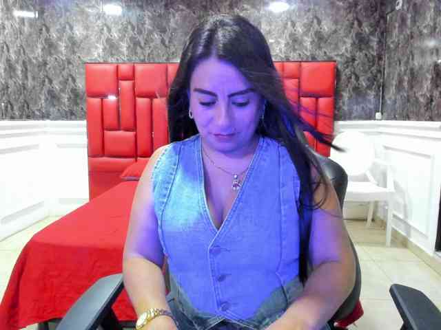 Ladyxmilf webcam