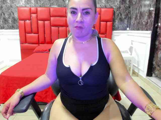 Ladyxmilf webcam
