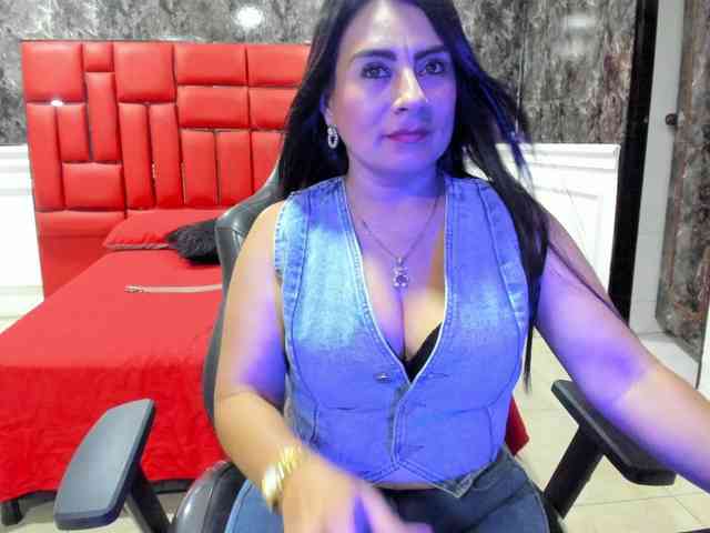 Ladyxmilf webcam