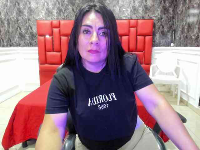 Ladyxmilf webcam