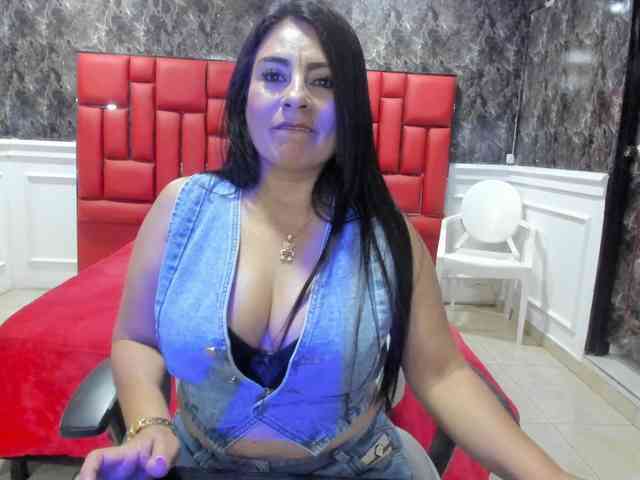 Ladyxmilf webcam