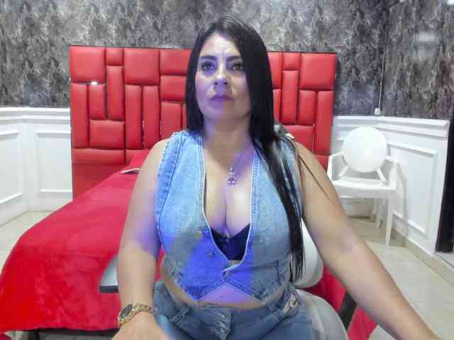 Ladyxmilf webcam