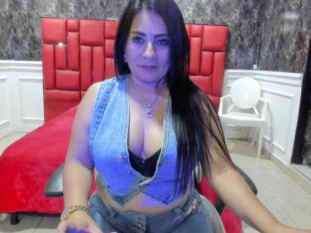 Ladyxmilf webcam