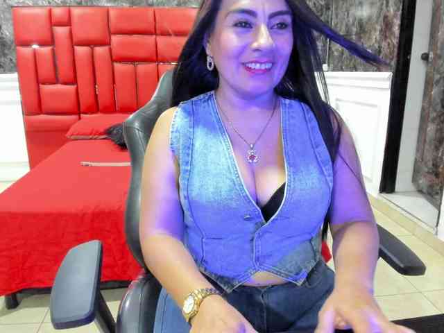 Ladyxmilf webcam