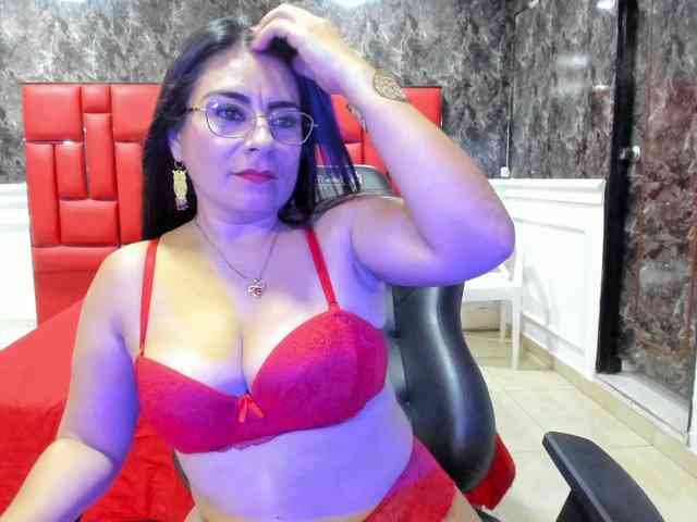 Ladyxmilf webcam