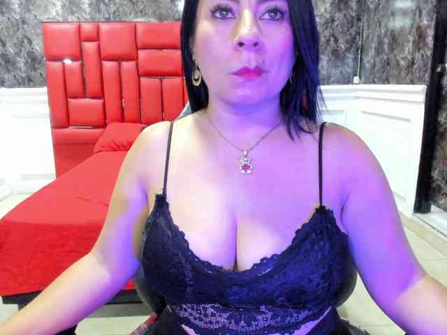 Ladyxmilf webcam