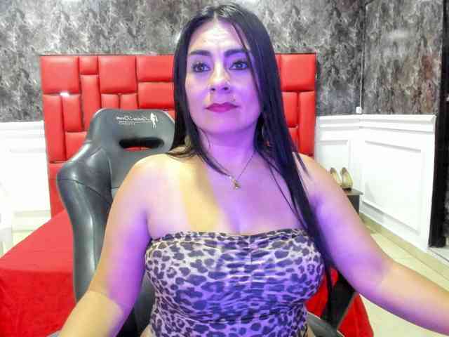 Ladyxmilf webcam