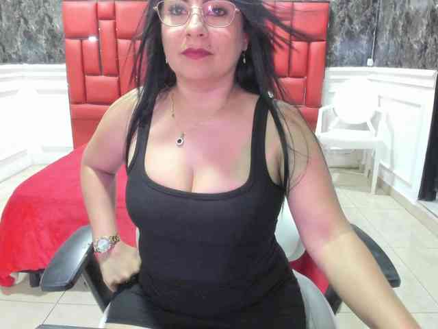 Ladyxmilf webcam