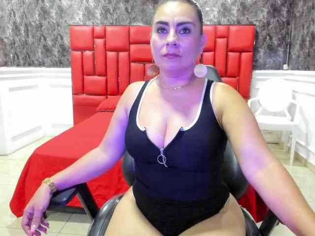 Ladyxmilf webcam