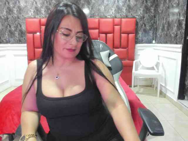 Ladyxmilf webcam