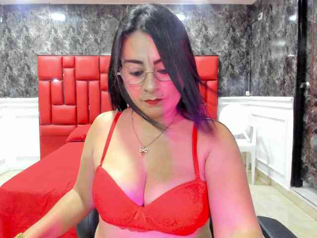 Ladyxmilf webcam