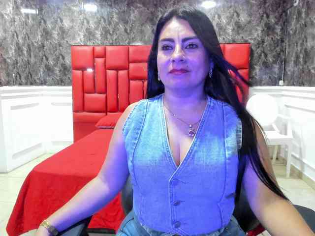 Ladyxmilf webcam