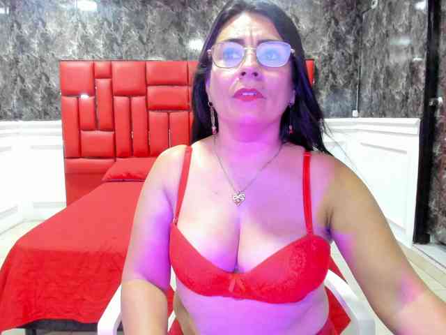Ladyxmilf webcam