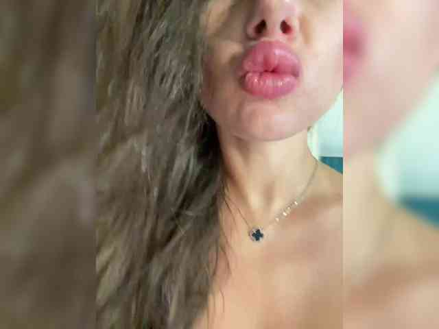sochnayaaa's webcam live show