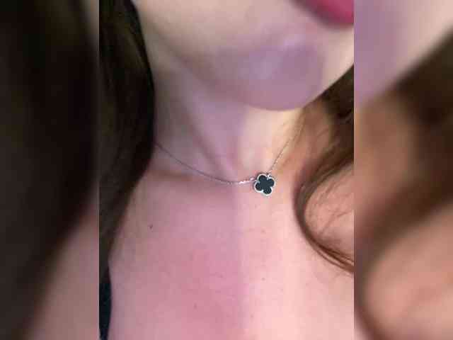 sochnayaaa's webcam live show