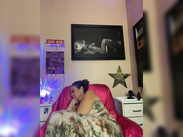 TheDime's BongaCams show and profile