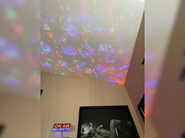 TheDime's BongaCams show and profile