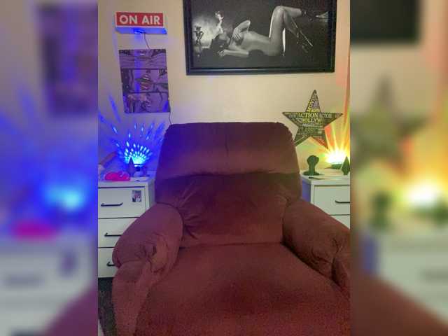 TheDime's BongaCams show and profile