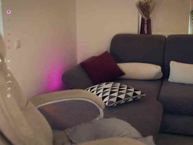_mellie webcam