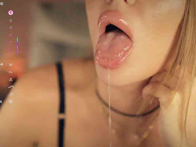 -white-kitty- Live Webcam on BongaCams