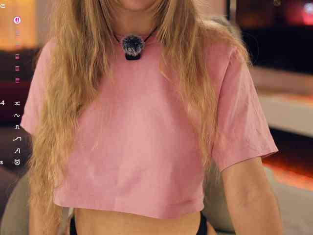 -white-kitty- Live Webcam on BongaCams