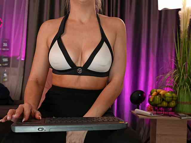 sarahjadore sarahjadore