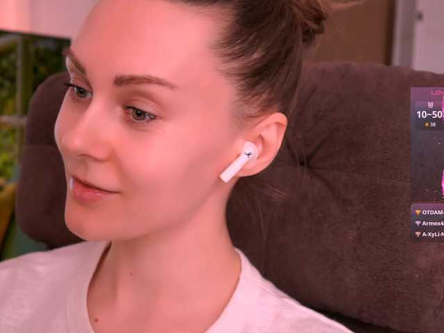 -JesusWife-'s BongaCams show and profile