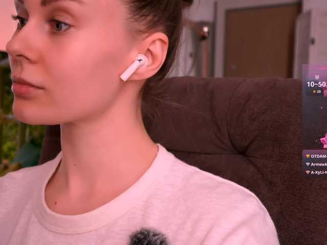 -JesusWife-'s BongaCams show and profile