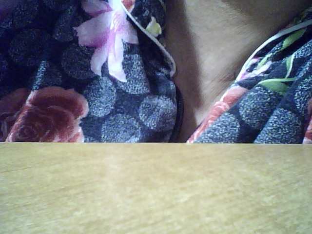 SEKSIMARI-5's BongaCams show and profile