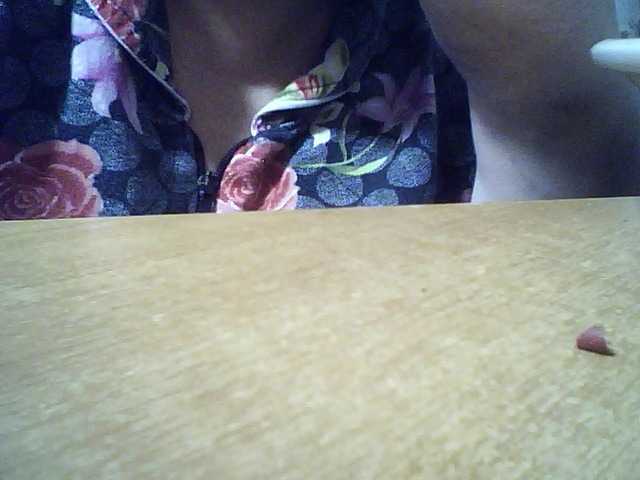 SEKSIMARI-5's BongaCams show and profile