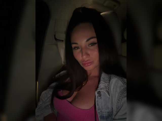 Vishenka7777's BongaCams show and profile