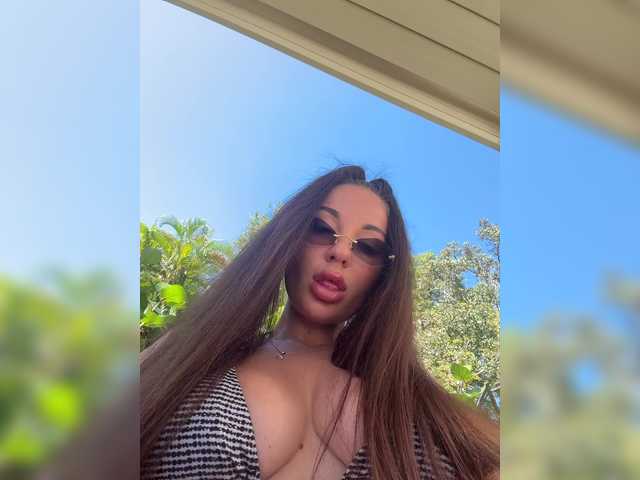 Vishenka7777's BongaCams show and profile