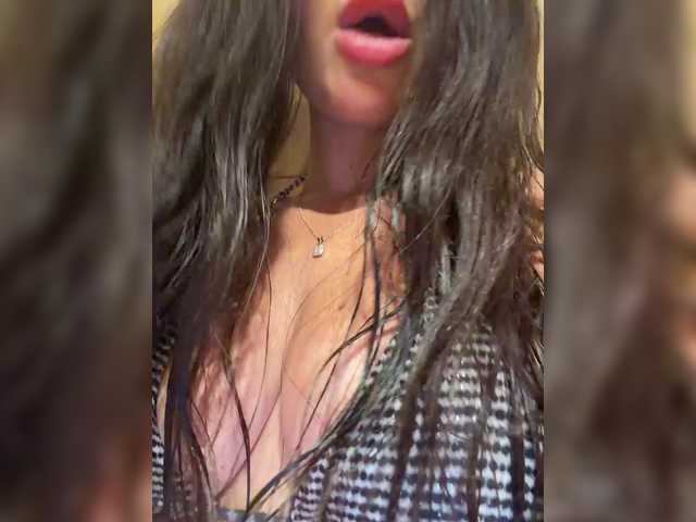 Vishenka7777's BongaCams show and profile