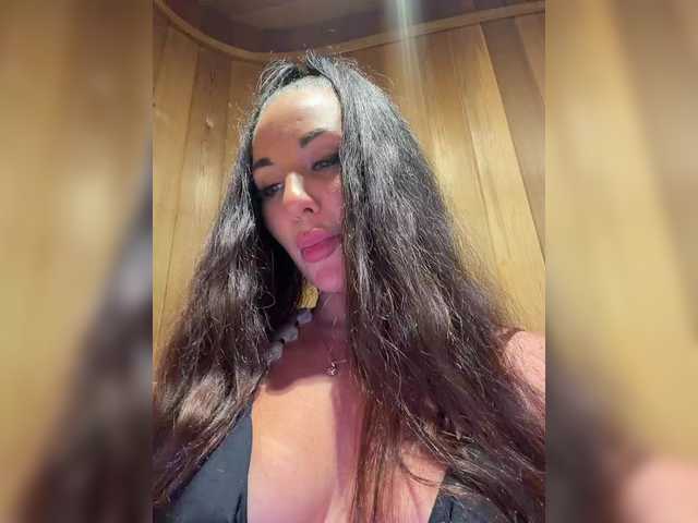 Vishenka7777's BongaCams show and profile