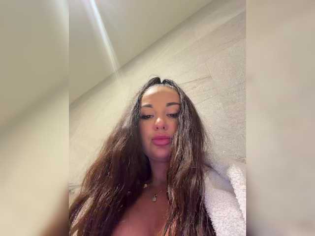 Vishenka7777's BongaCams show and profile