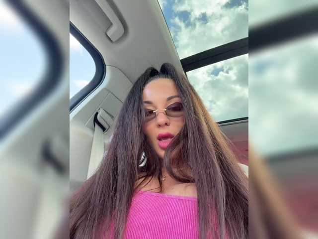 Vishenka7777's BongaCams show and profile