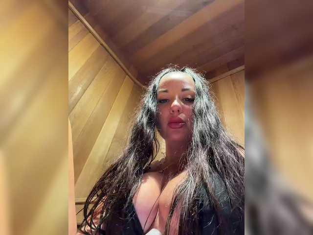 Vishenka7777's BongaCams show and profile