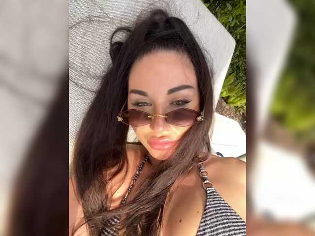 Vishenka7777's BongaCams show and profile