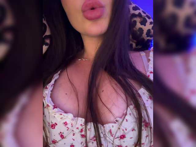 Vishenka7777's BongaCams show and profile