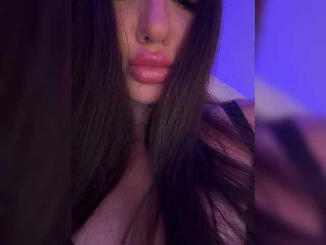 Vishenka7777's BongaCams show and profile