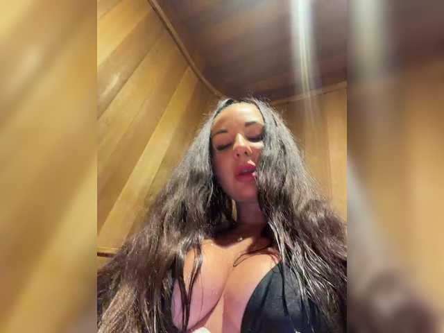 Vishenka7777's BongaCams show and profile